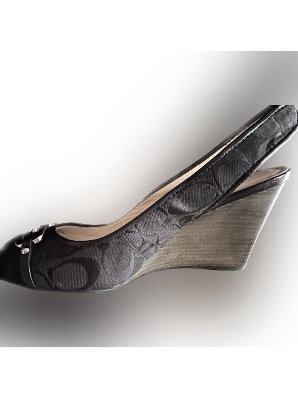 COACH CYNTHIA 12CM SIGNAURE BLACK
WEDGE SANDAL SHOES 9.5/M NIB - Picture 2 of 6